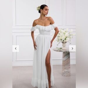 NWT V. Chapman White One Shoulder Dress